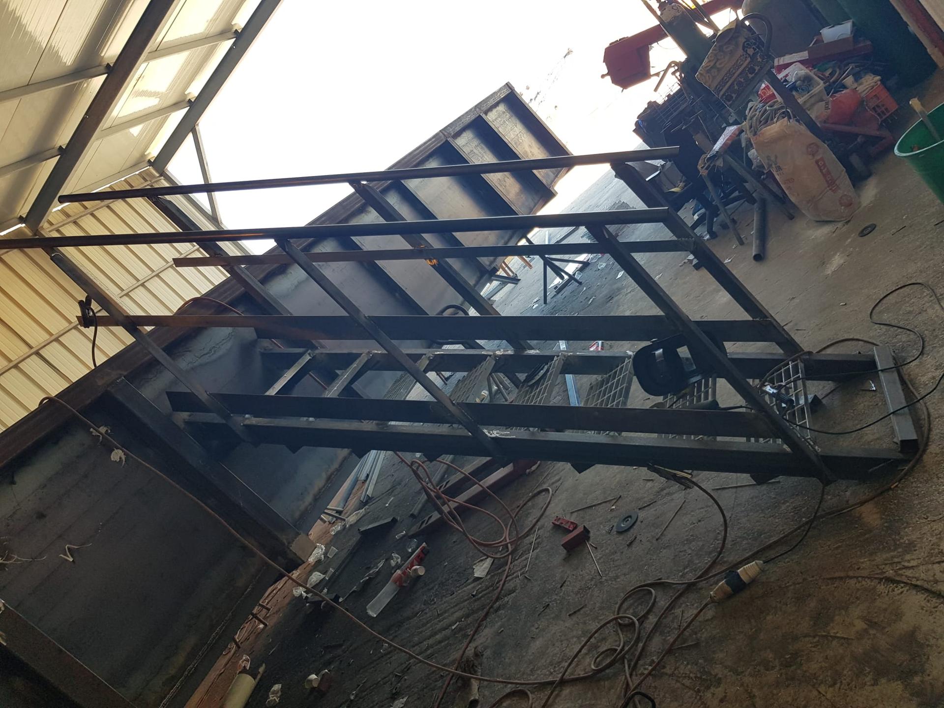 קונסטרוקציה4