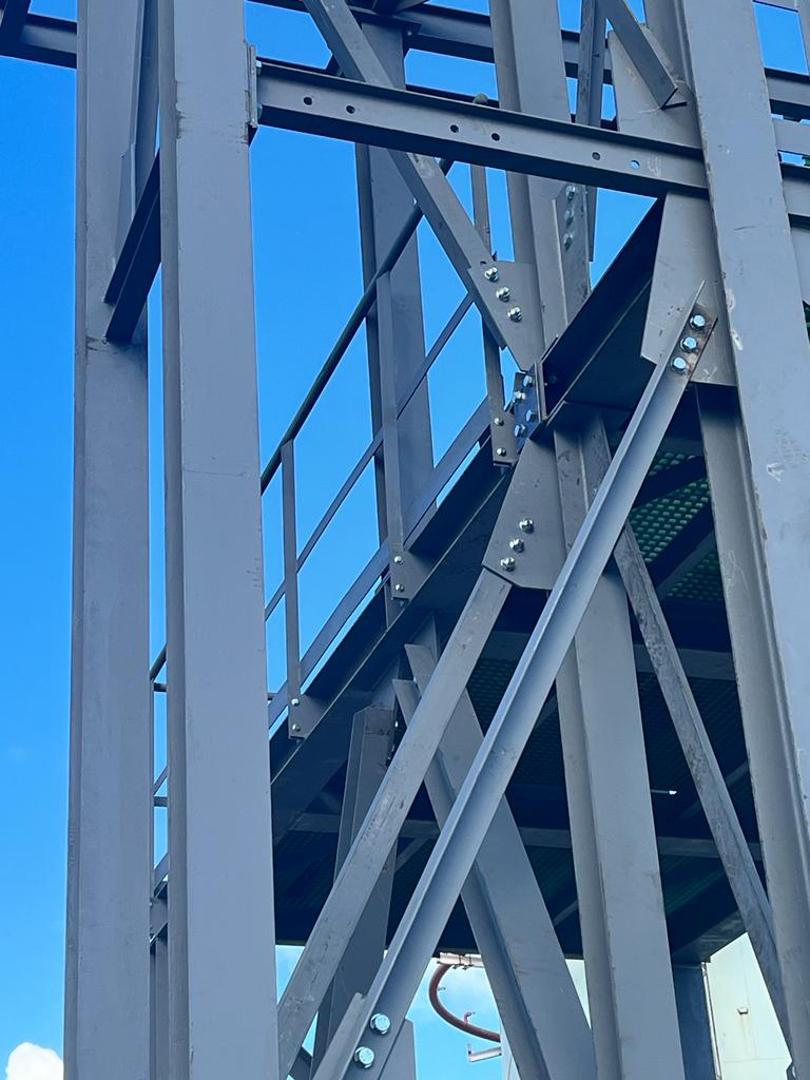 קונסטרוקציה8